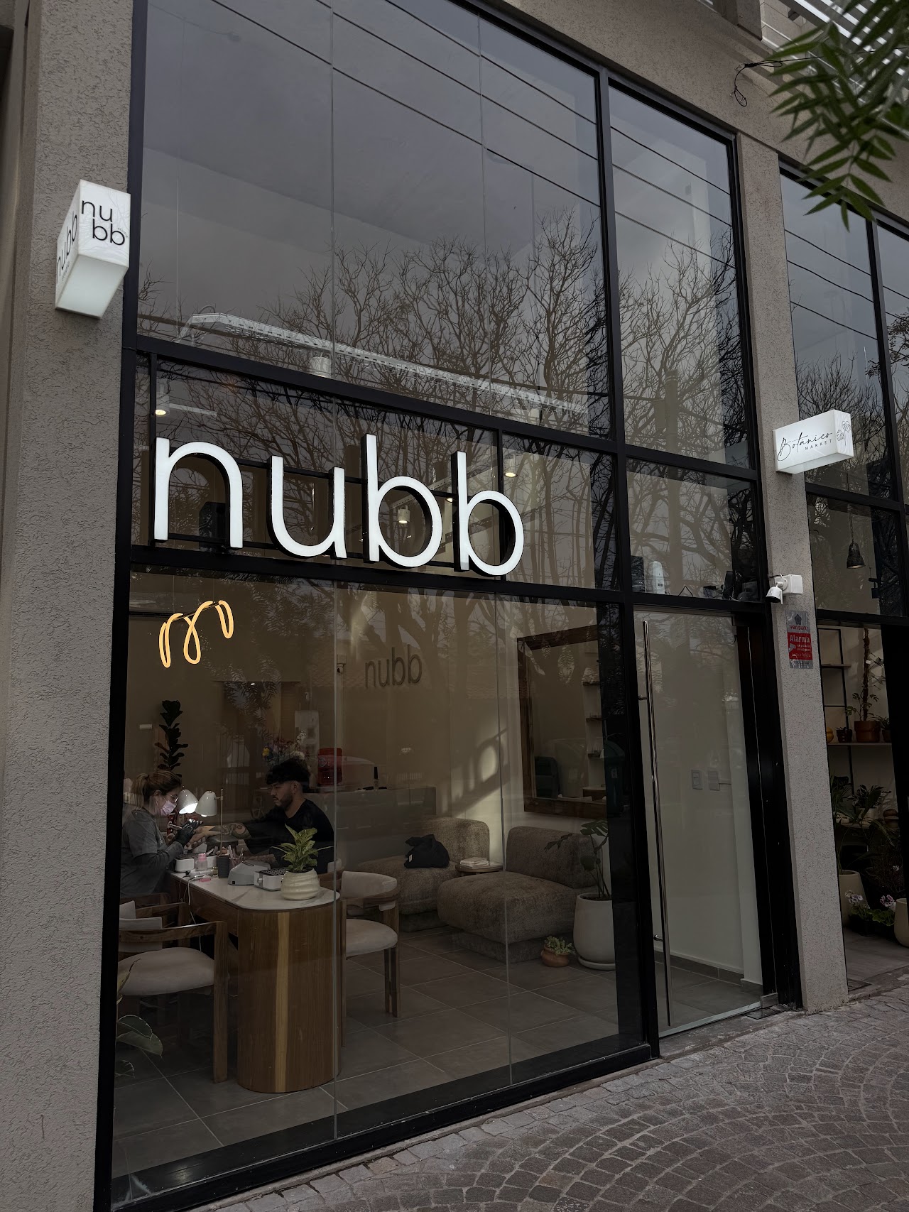 Fachada de Nubb Studio en Ituzaingó